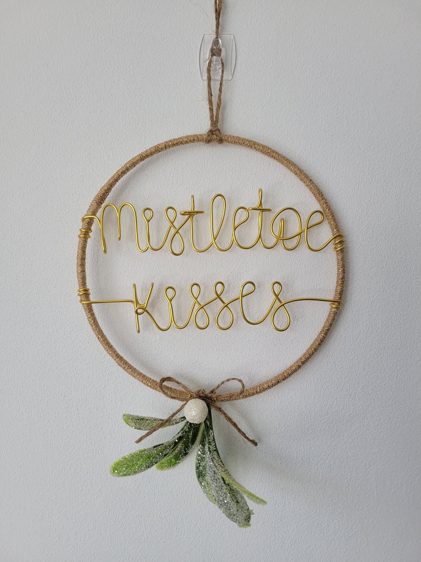 Christmas Mini Hoop - Mistletoe kisses