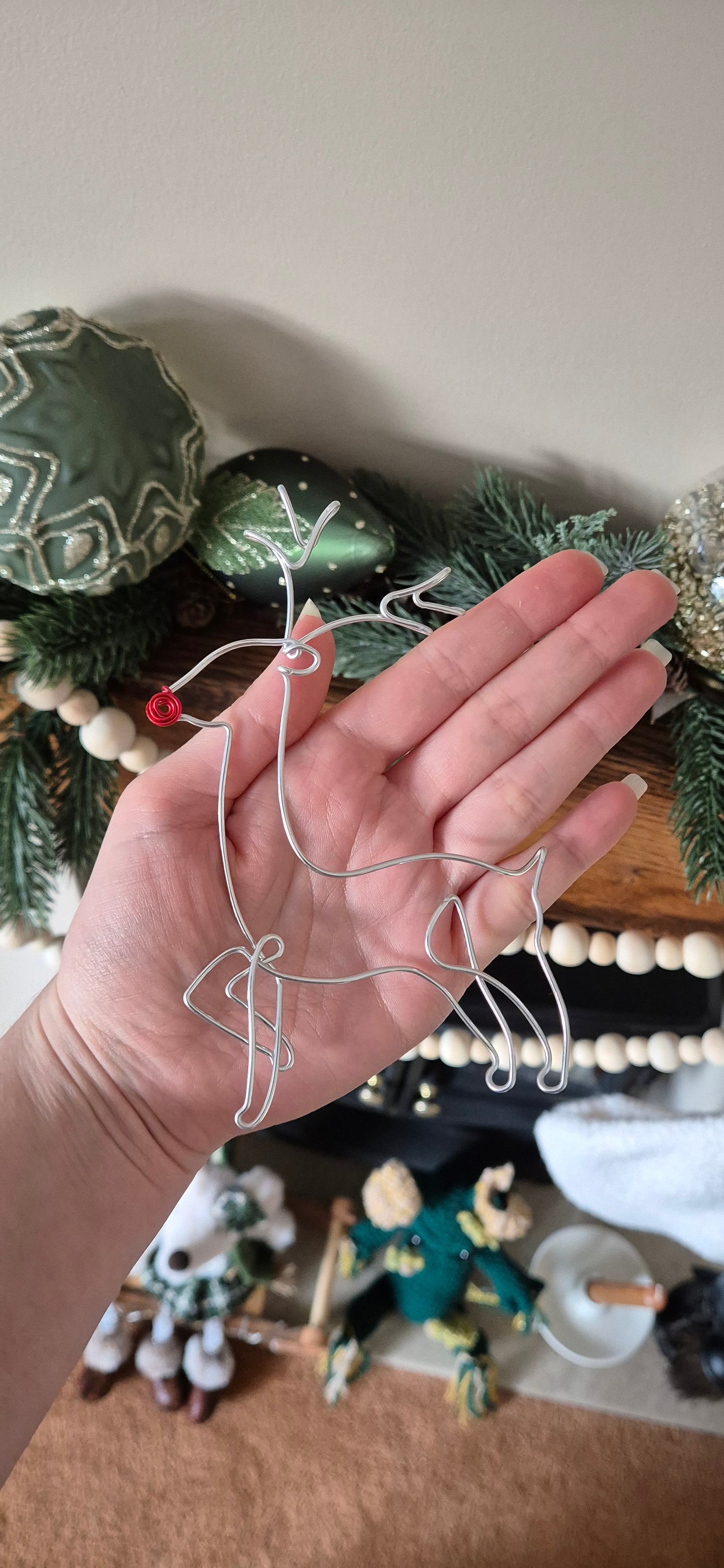 Wire reindeer