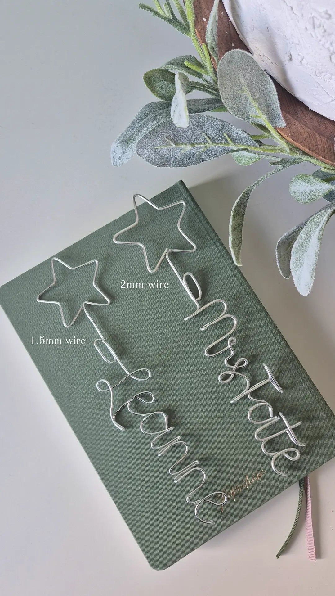 Bat wing bookmark (13 to 16 characters)