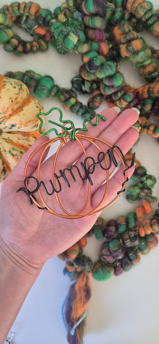 Larger wire pumpkin (Personalised)